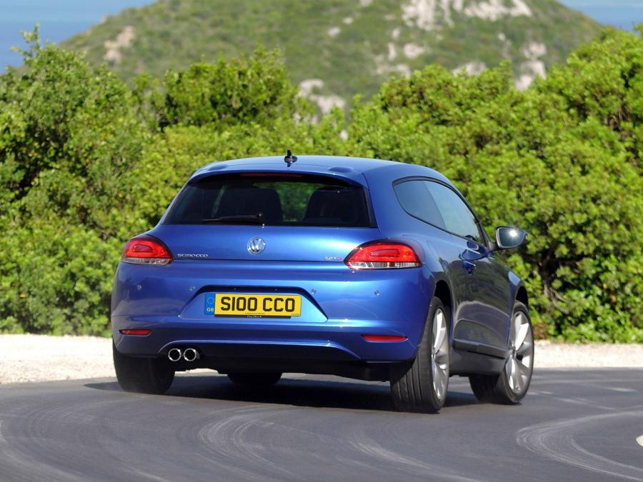  Volkswagen Scirocco 2008 года  (UK) (фото 7 из 28)